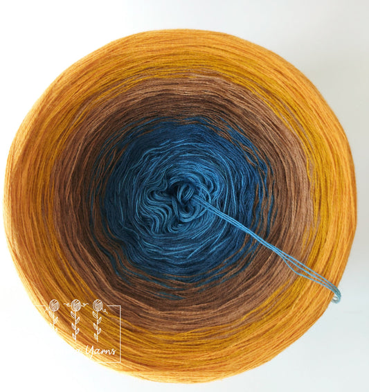 Gradient ombre yarn cake, colour combination C090