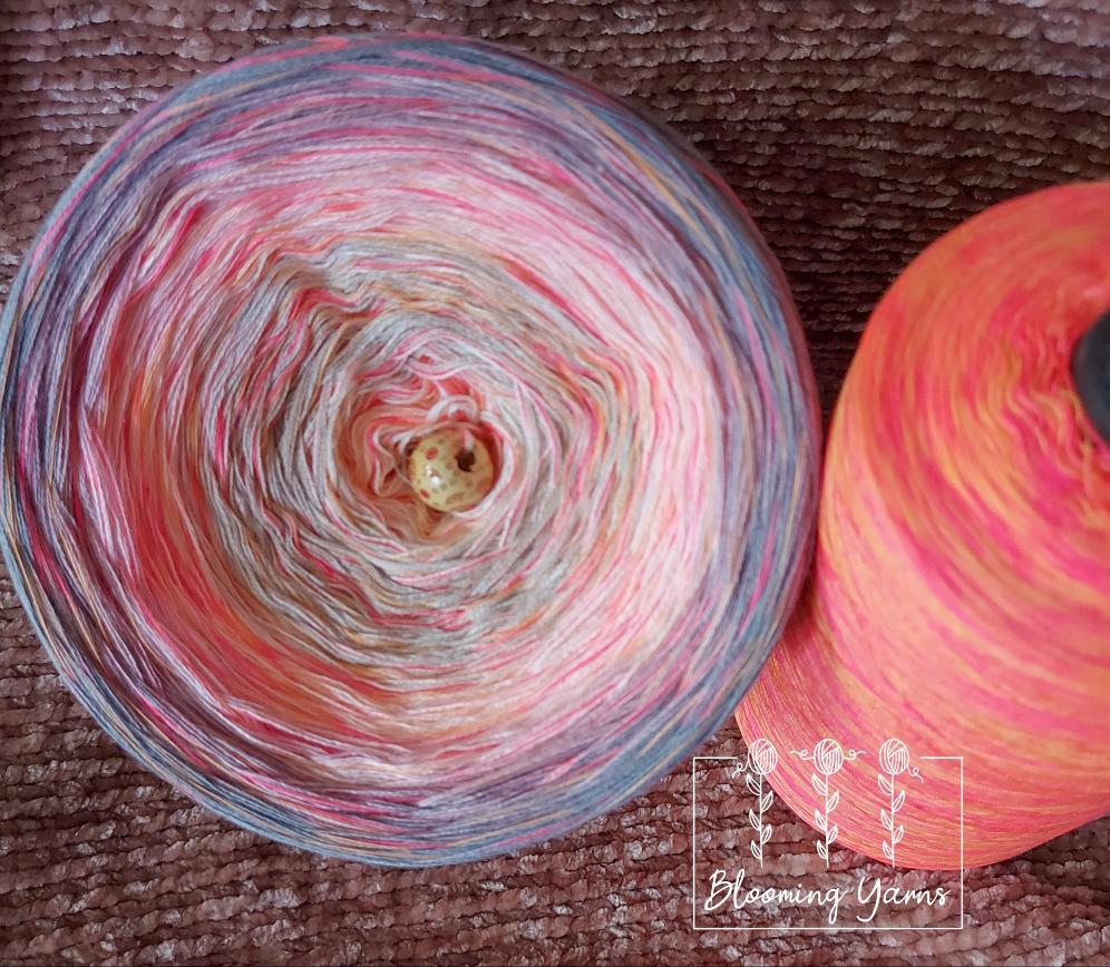 Gradient ombre yarn cake, colour combination C095