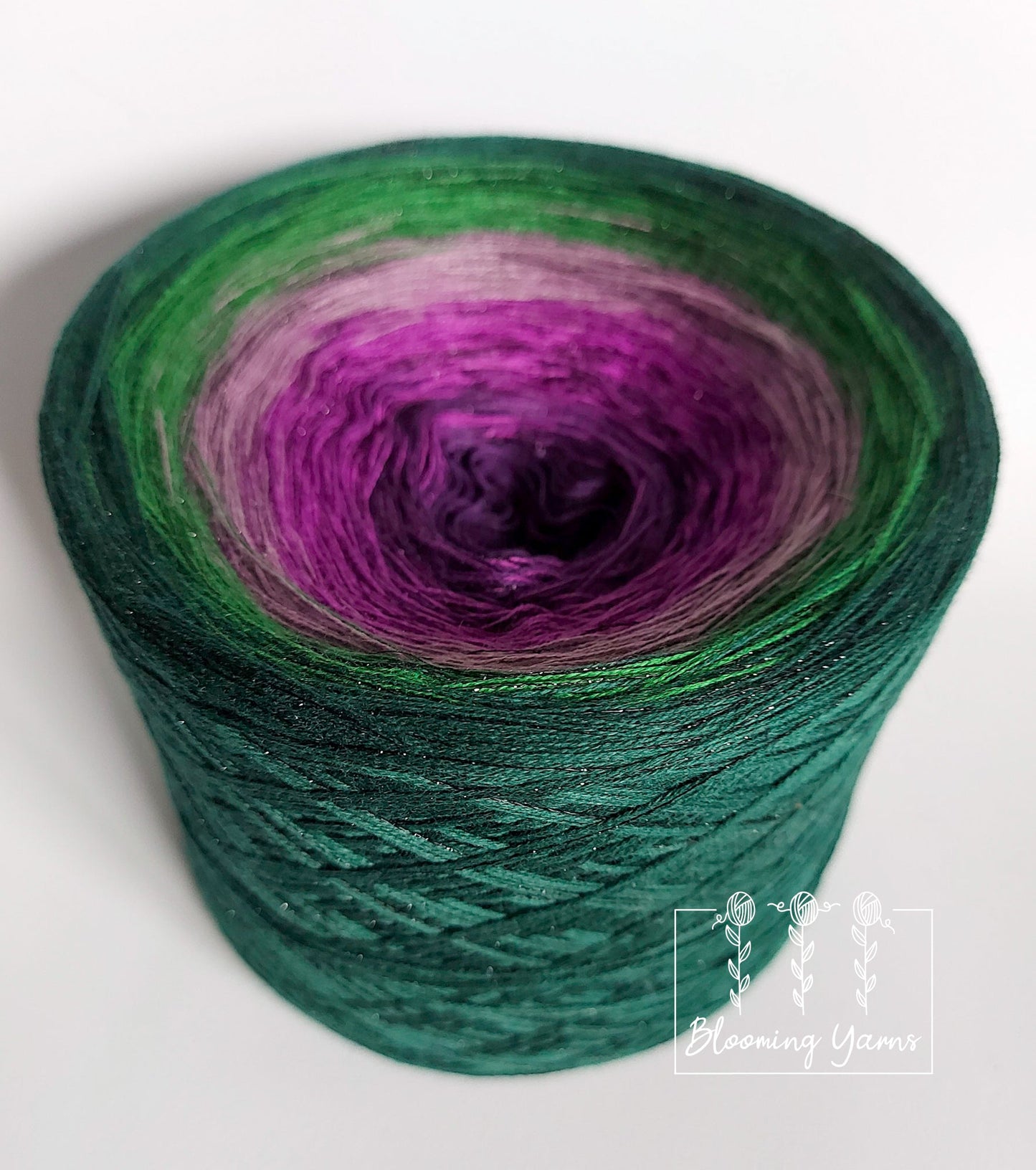 Gradient ombre yarn cake, colour combination C098