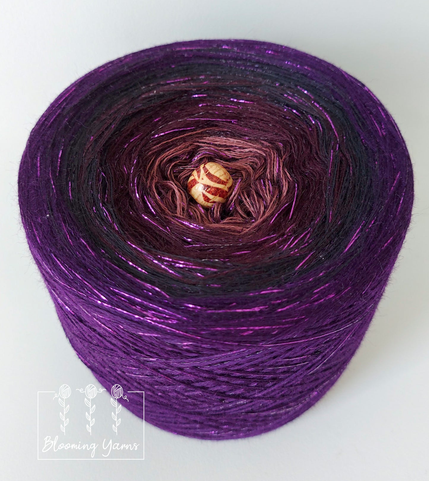 Gradient yarn cake, colour combination M020