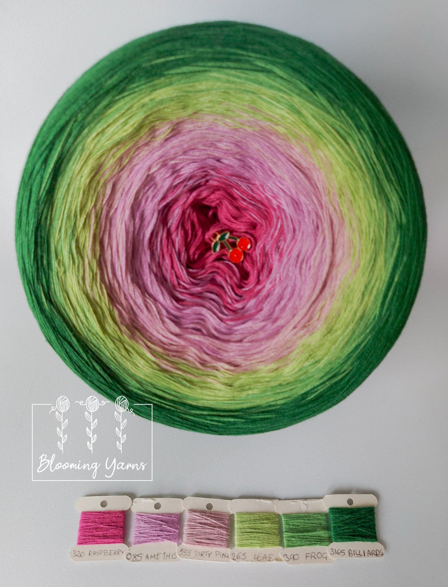 Gradient ombre yarn cake, colour combination C107