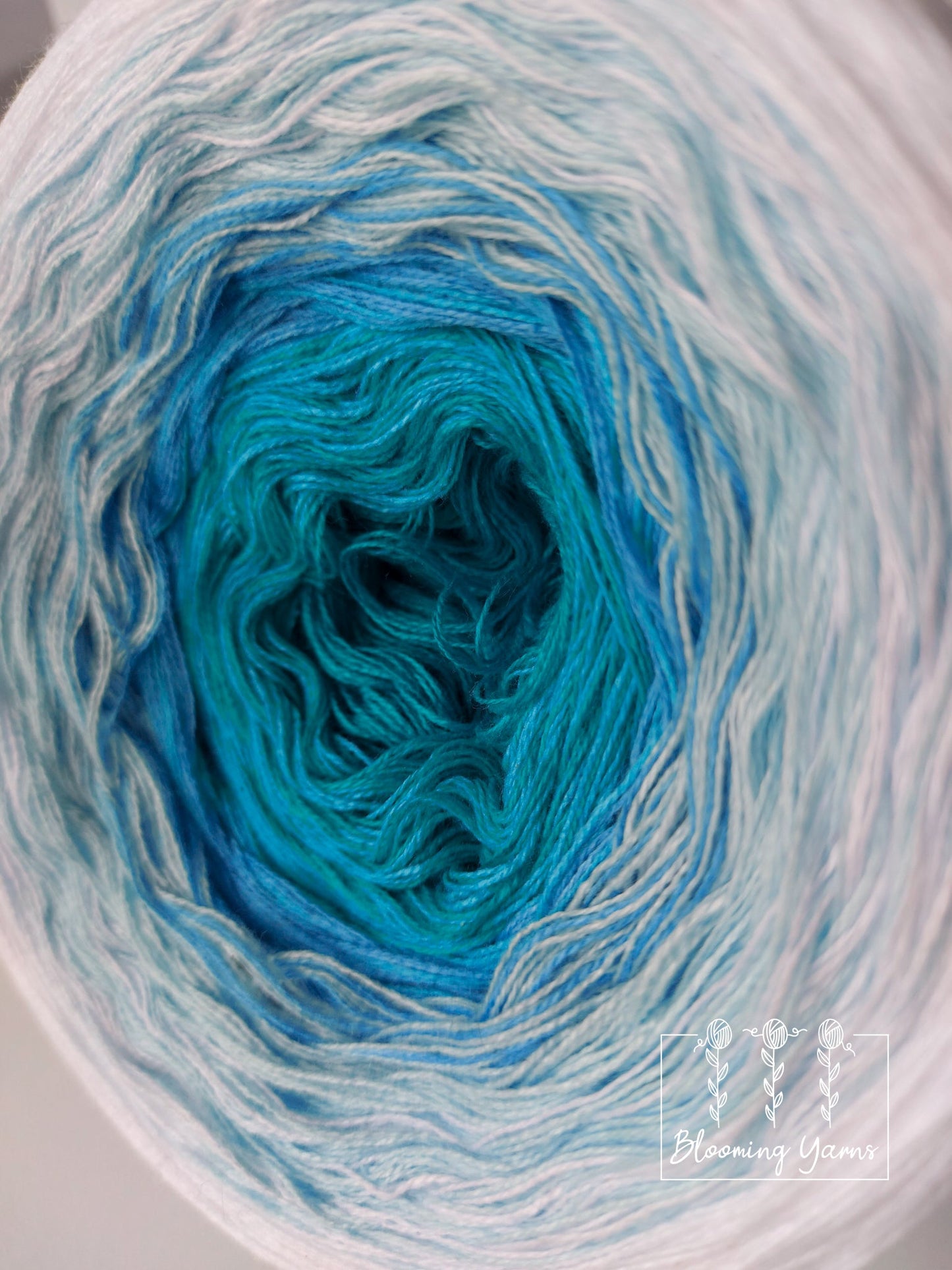 Gradient ombre yarn cake, colour combination C125