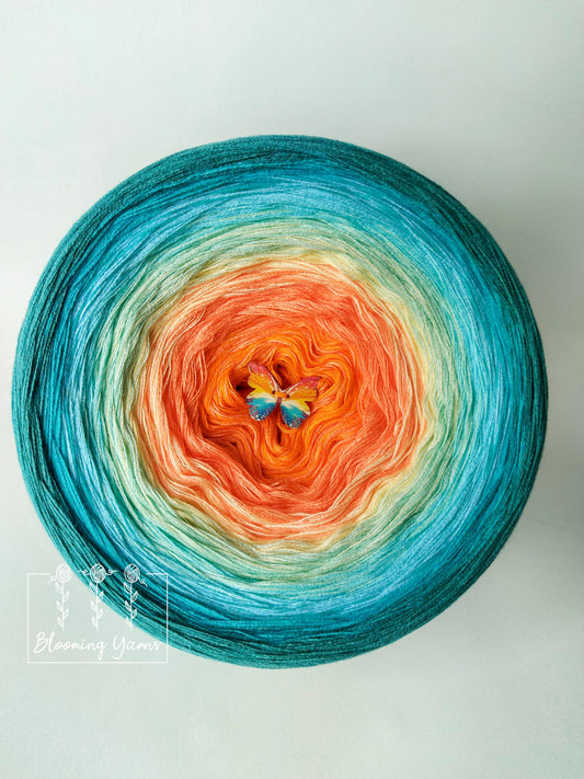 Gradient ombre yarn cake, colour combination C122