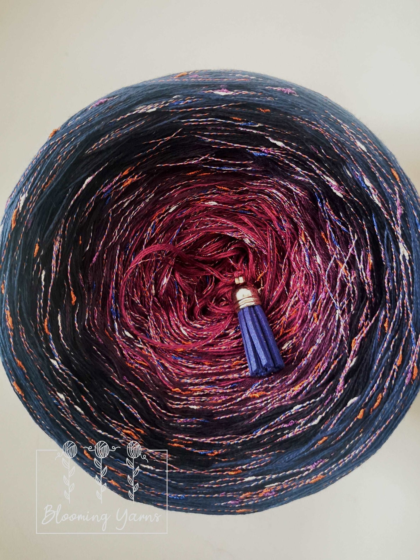 Gradient ombre yarn cake, colour combination C078