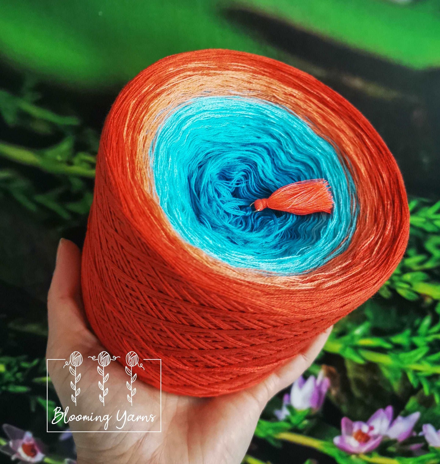 Gradient ombre yarn cake, colour combination C085