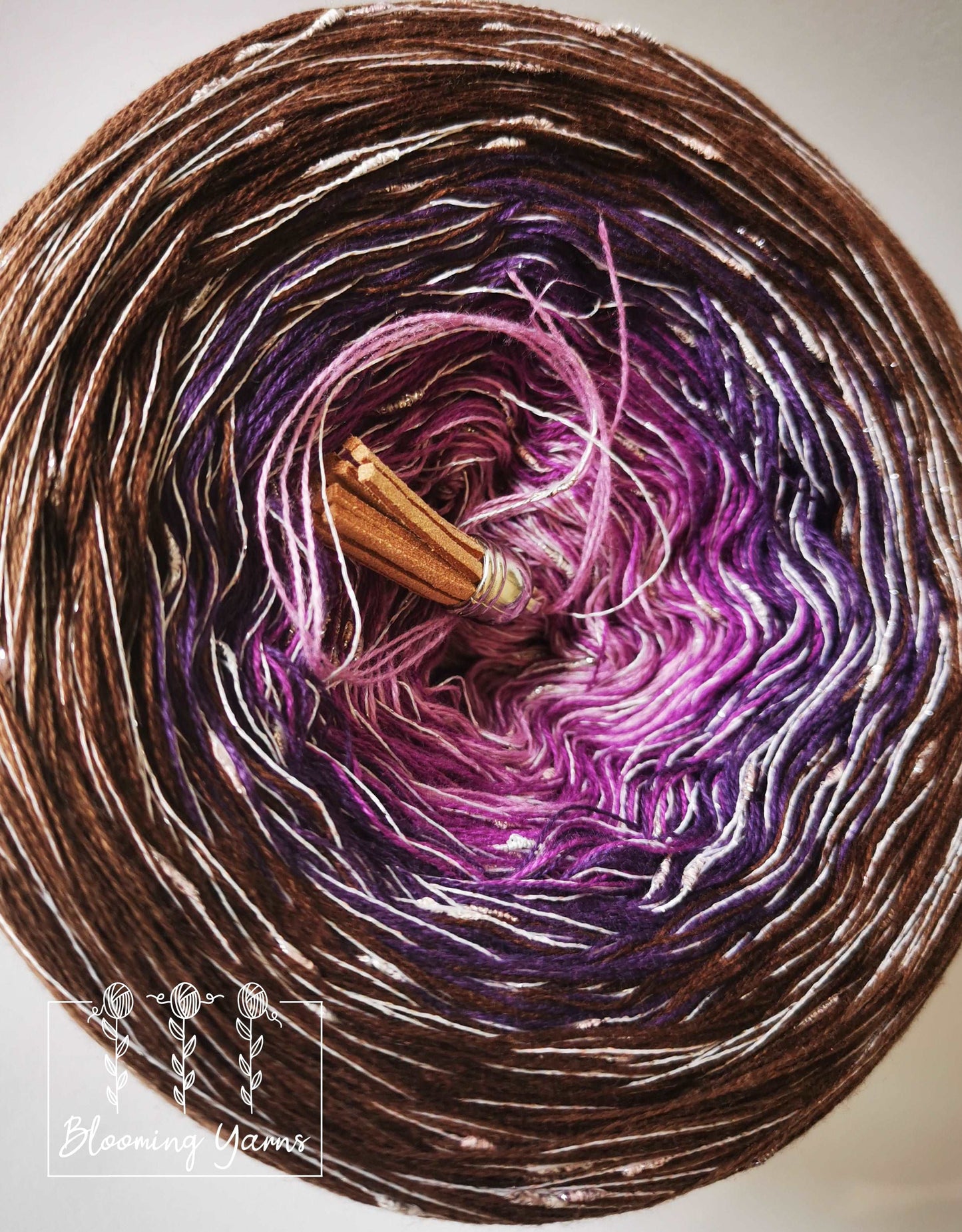 Gradient ombre yarn cake, colour combination C088