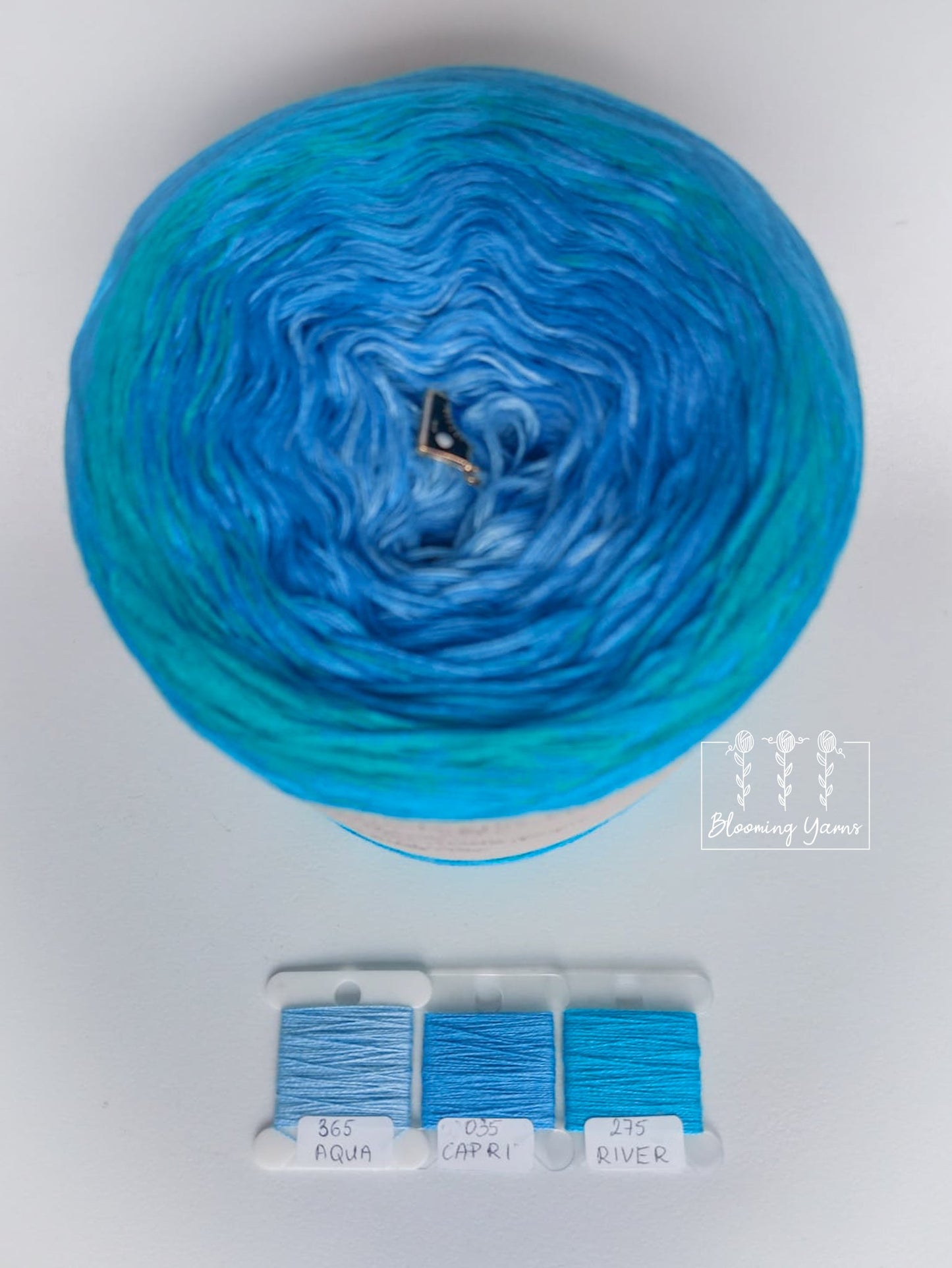 Ciasto z gradientowej włóczki, kombinacja kolorów CM136 
