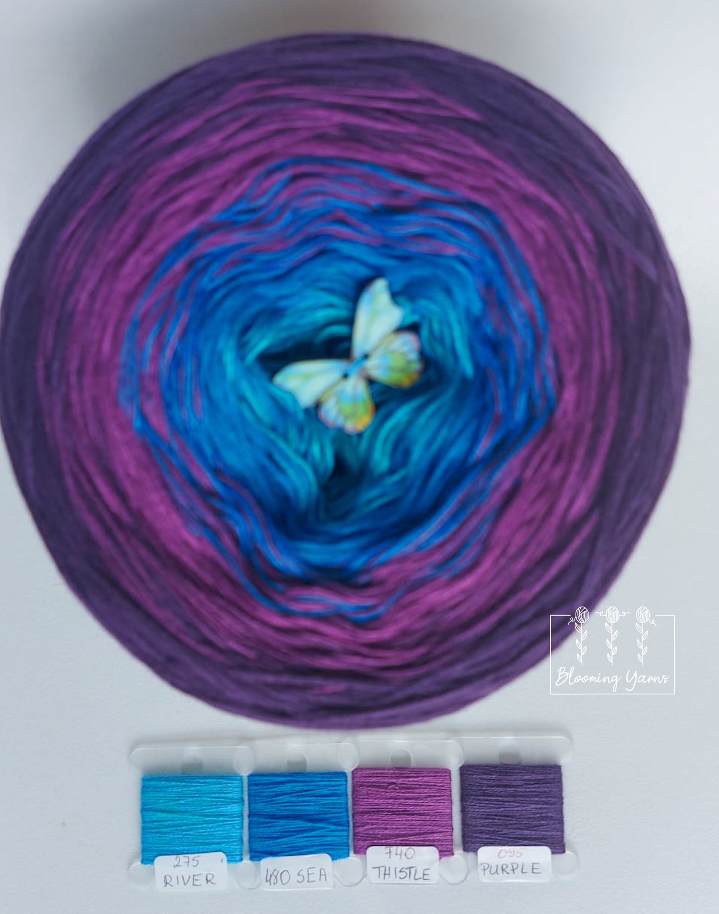 Gradient ombre yarn cake, colour combination C137