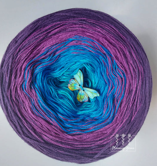 Gradient yarn cake, colour combination CM137