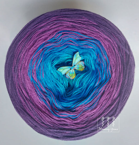 Gradient ombre yarn cake, colour combination C137