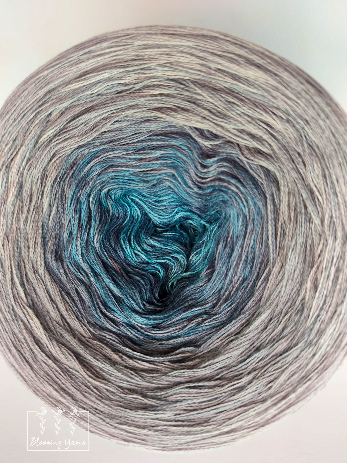 Gradient yarn cake, colour combination CM141