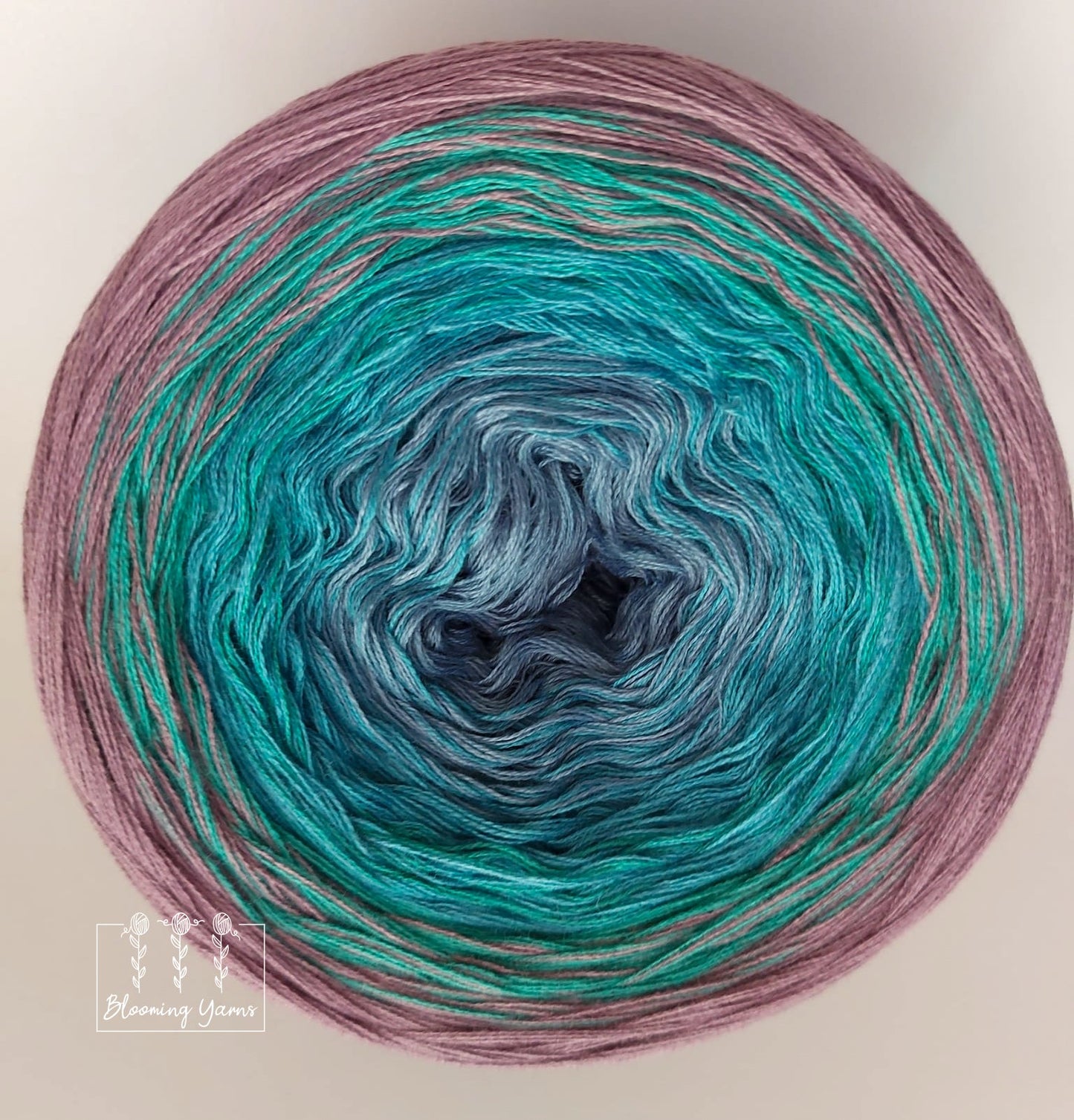 Gradient ombre yarn cake, colour combination C143