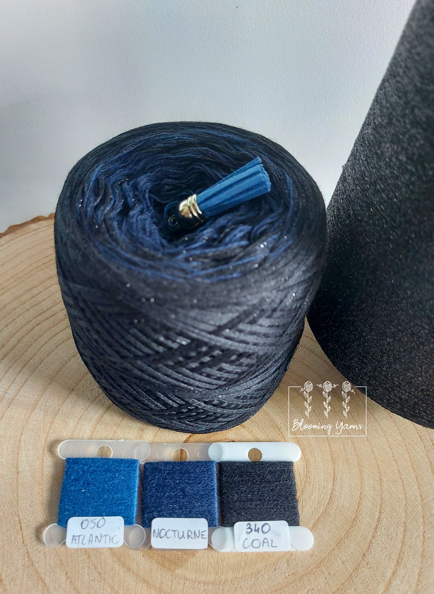 Gradient yarn cake, colour combination CM148