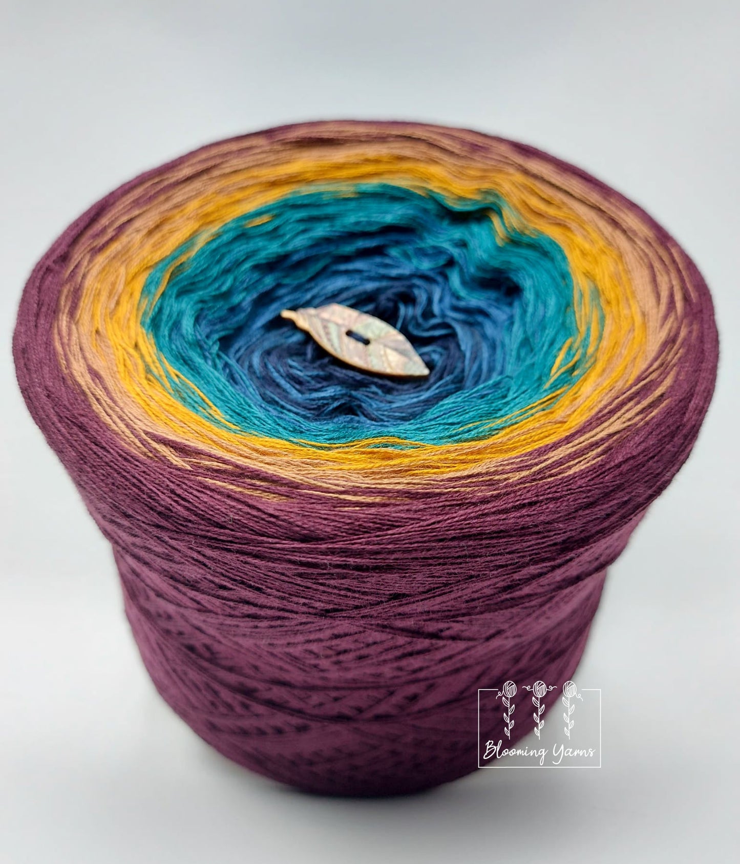 Gradient ombre yarn cake, colour combination C149