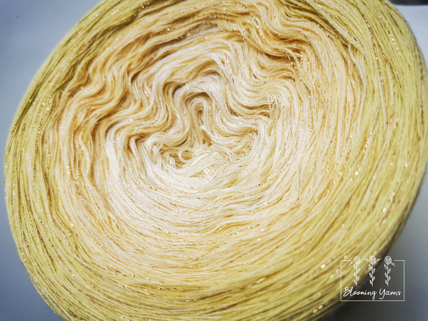 Gradient yarn cake, colour combination CM133