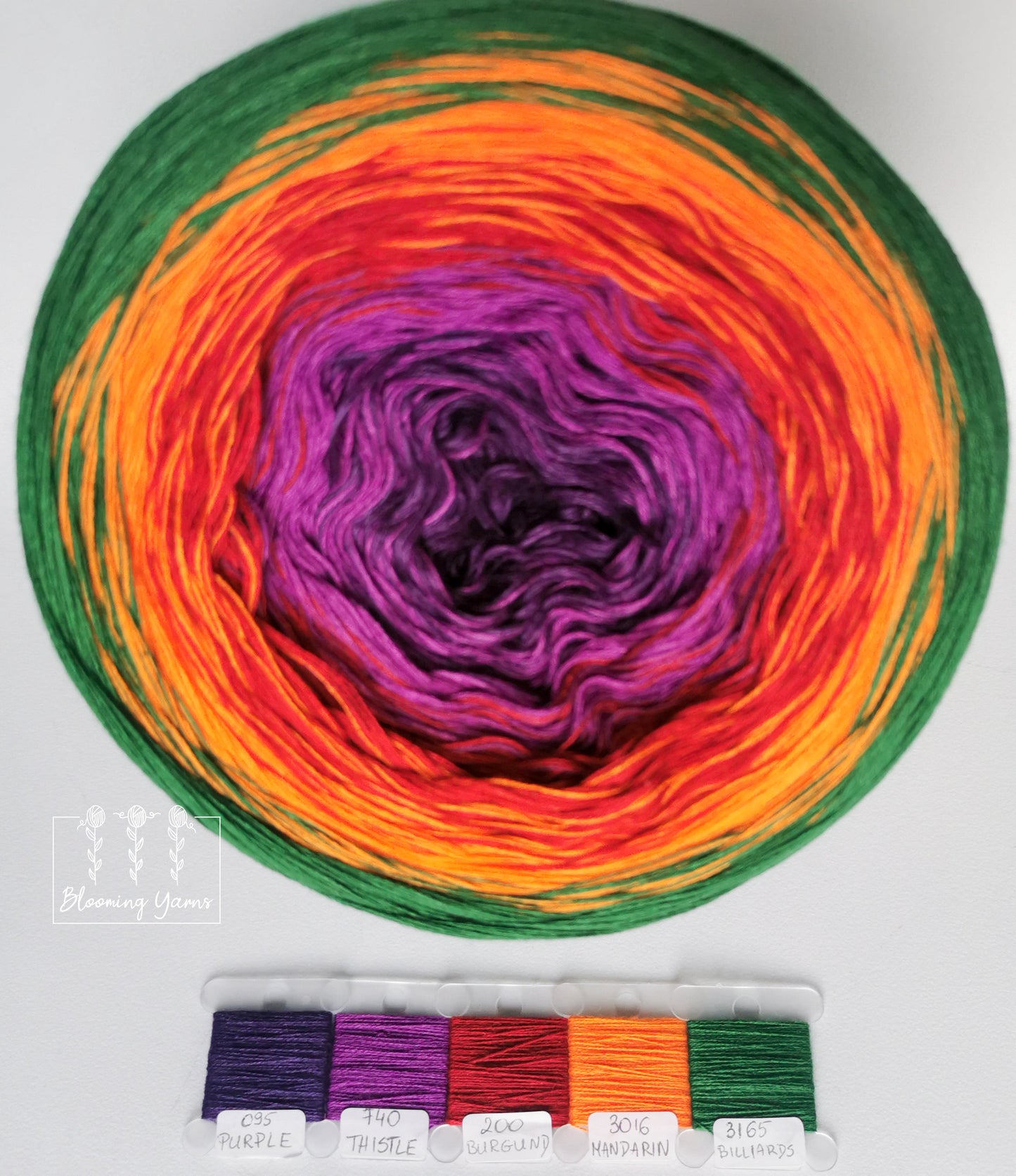 Gradient ombre yarn cake, colour combination C162 by Karolina Isakiewicz