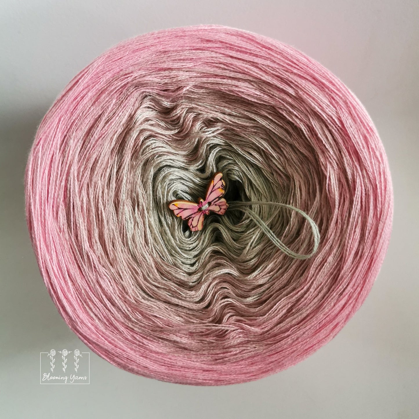 Gradient ombre yarn cake, colour combination C166