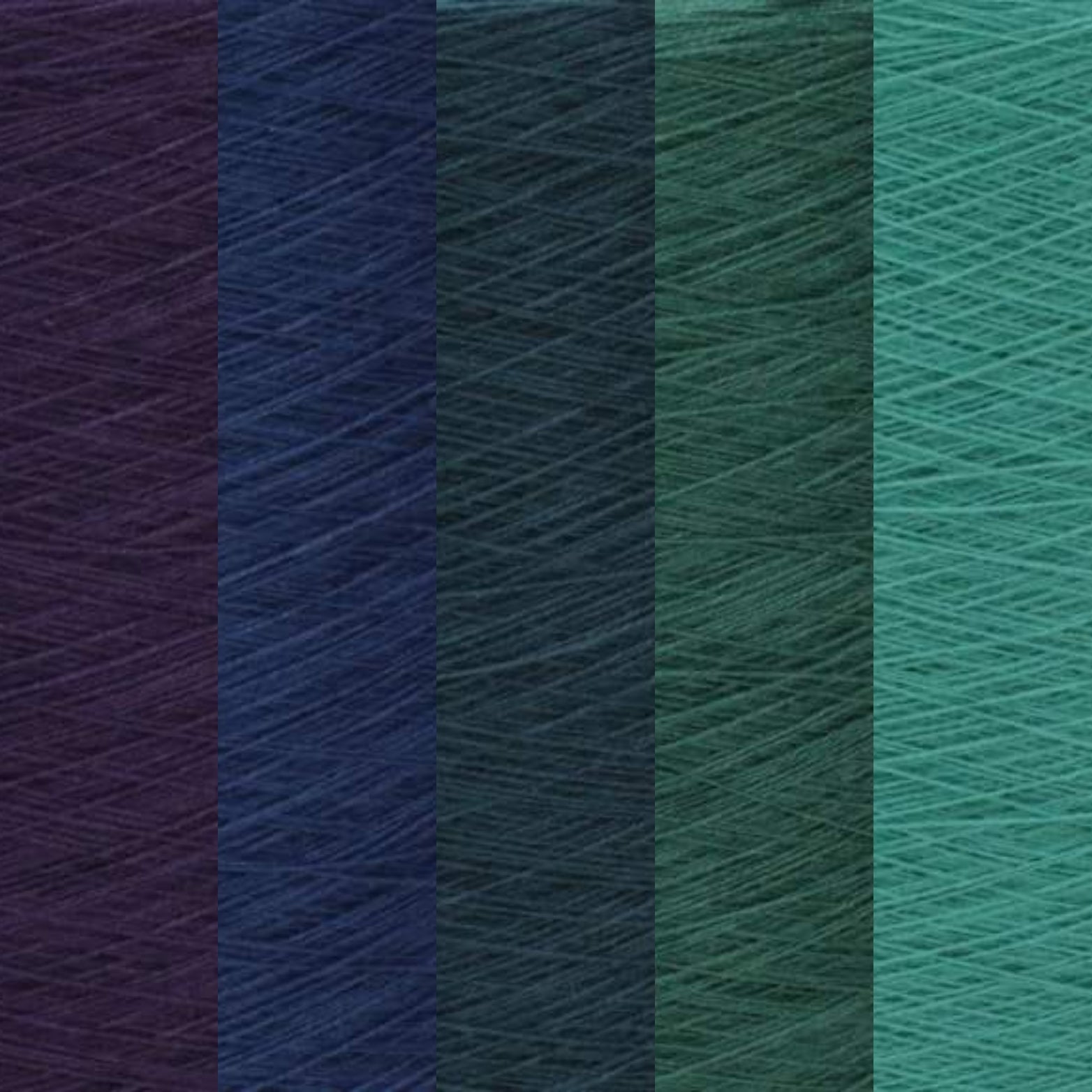 Gradient yarn cake, colour combination M019 – Blooming Yarns by KW