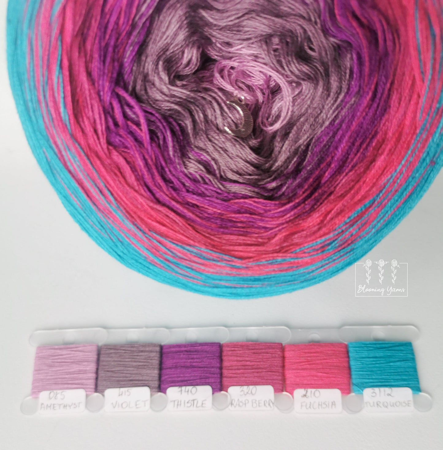 Gradient ombre yarn cake, colour combination C169