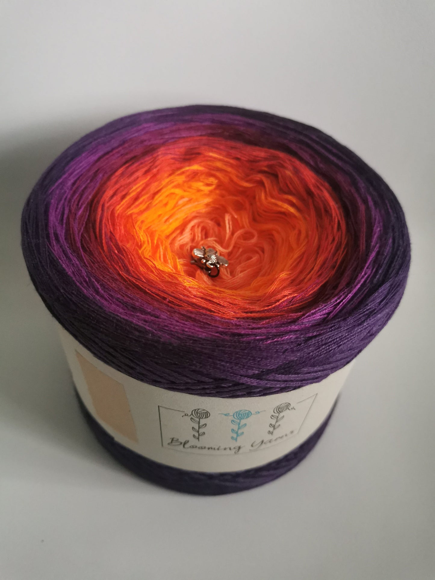 Gradient ombre yarn cake, colour combination C178