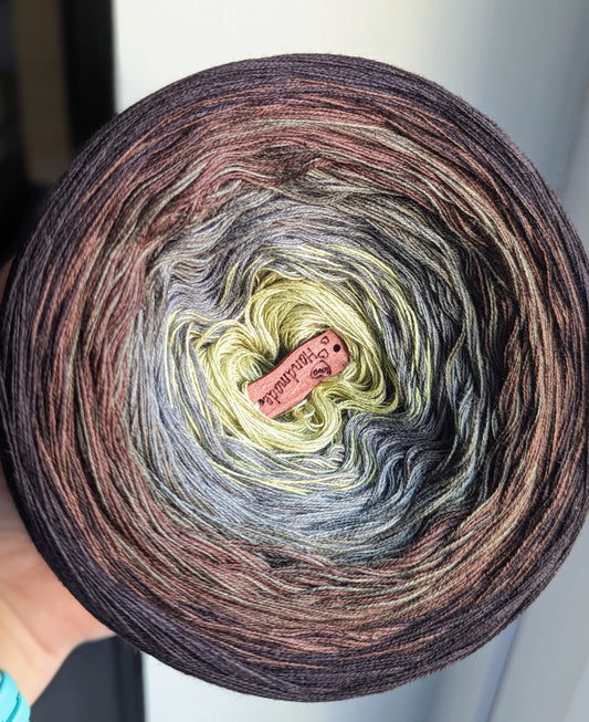 Gradient ombre yarn cake, colour combination C214